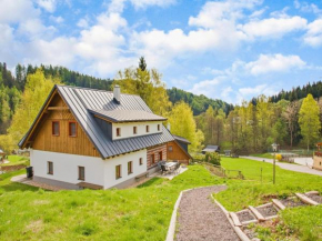Villa in PrkennyDul with tennis court